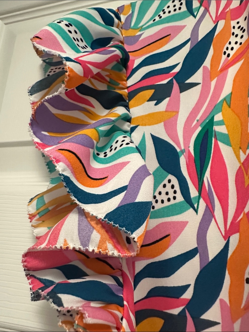 Printed Round Neck Cap Sleeve Blouse size Large - Picture 8 of 10